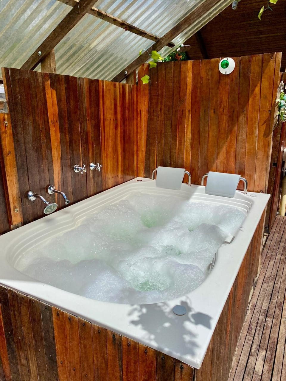 Cabaña chalet con jacuzzi privado, cerca de Medellín Campground/ 
RV Resort in Antioquia