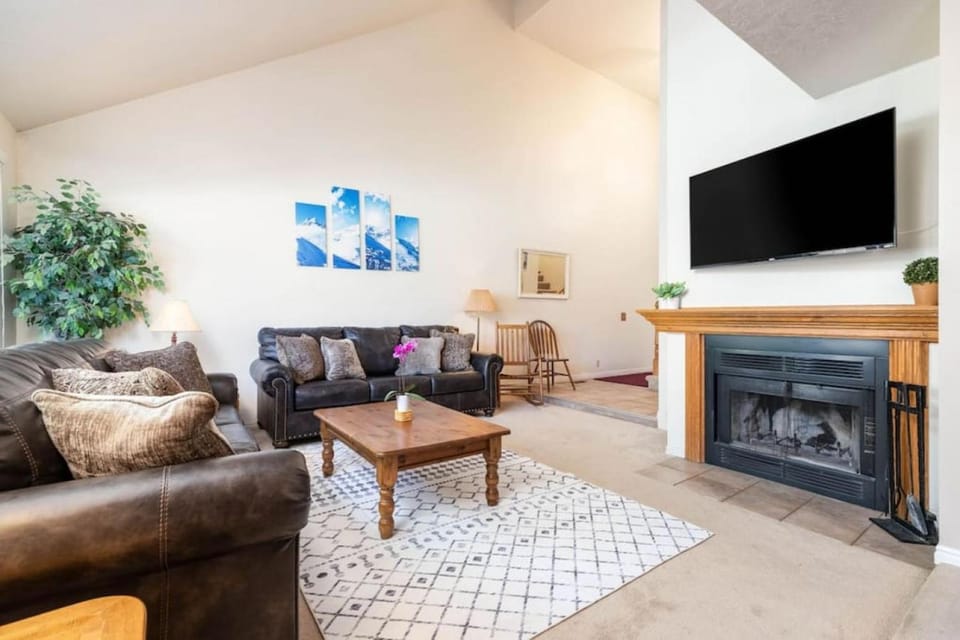 Wasatch Grove Prvt Hot Tub Close to Resorts House in Cottonwood Heights