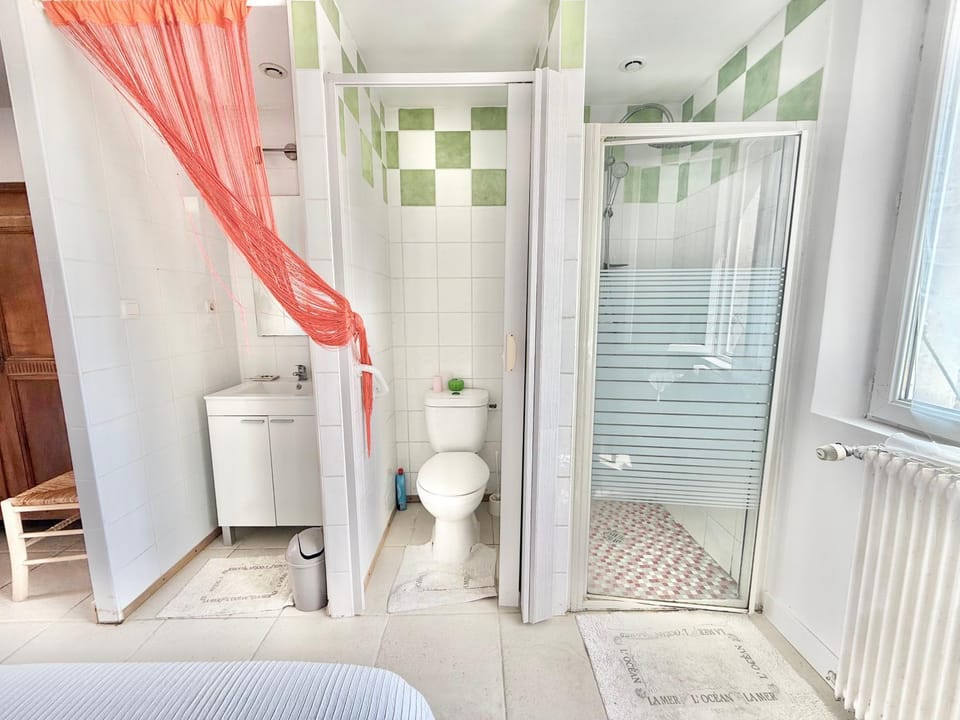 Toilet, Bathroom