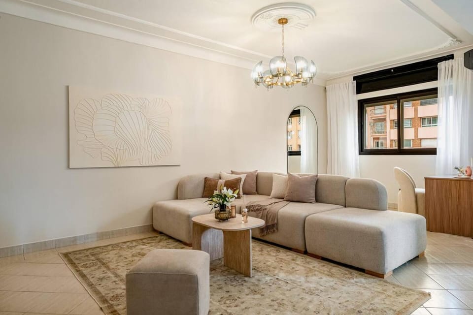 Living room, Decorative detail, Seating area