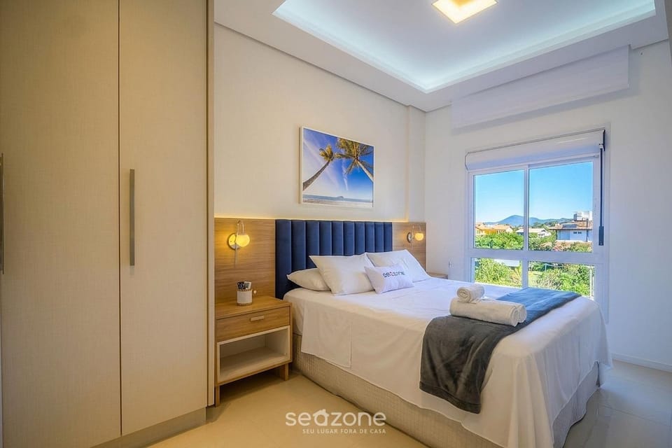 Bed, View (from property/room), Bedroom, Mountain view