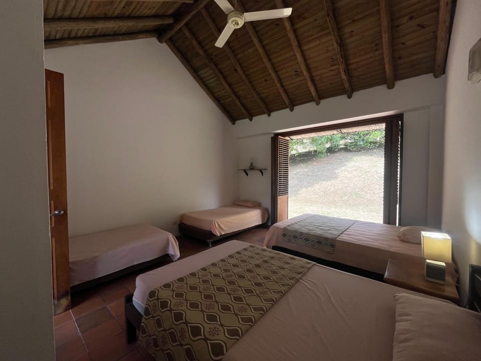 La Gloriosa House in Cundinamarca, Colombia