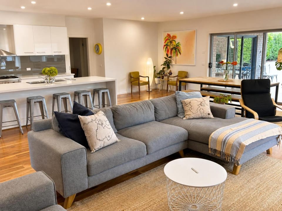 Island Sanctuary Pool House House in Cowes
