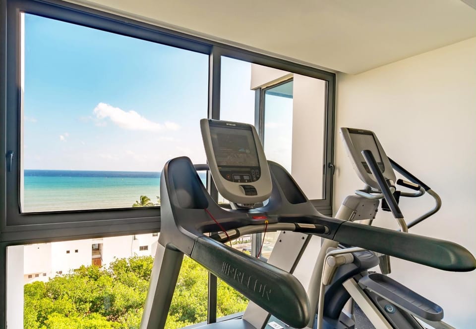 Natural landscape, Fitness centre/facilities, Sea view