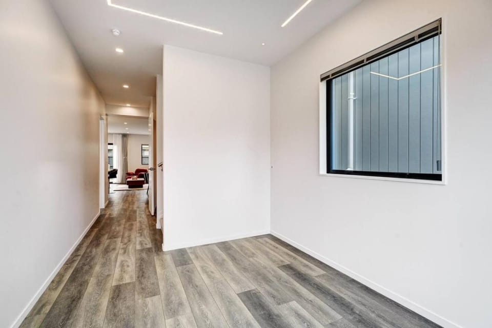 Stylish Hobsonville & Walk to the Beach House in Auckland