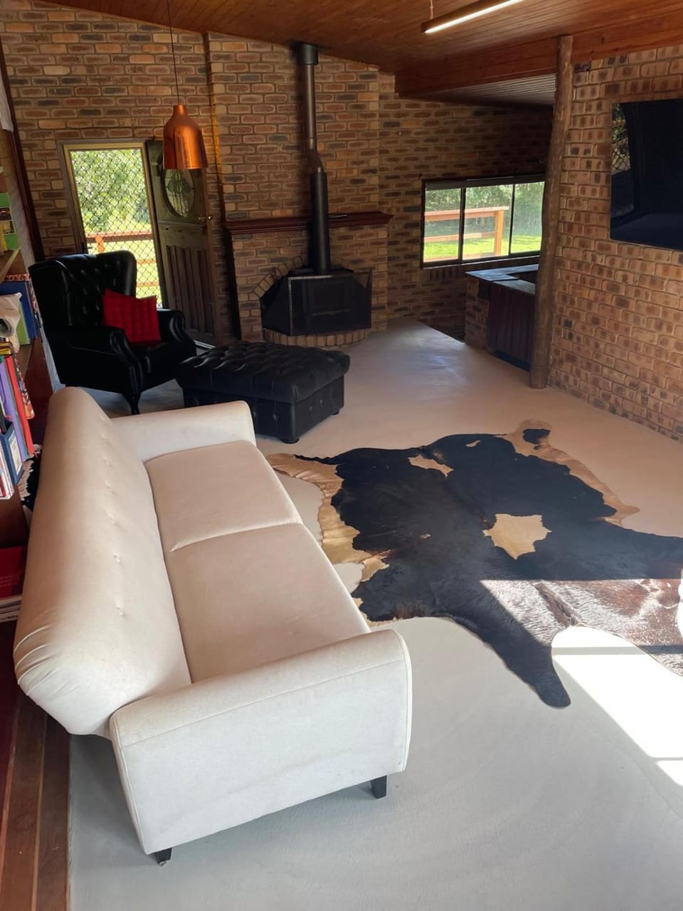 Private Hinterland Retreat Pool, Spa & Sauna House in Palmwoods