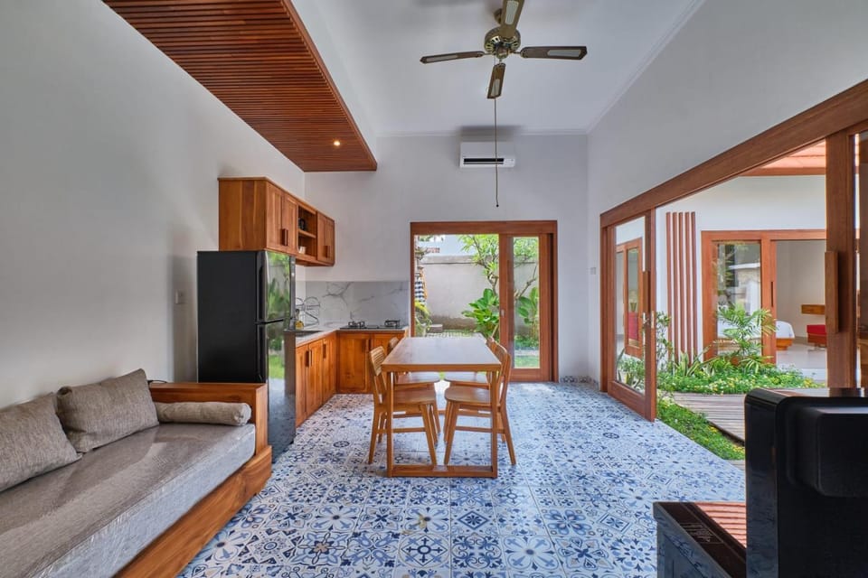 TV and multimedia, Kitchen or kitchenette, Living room