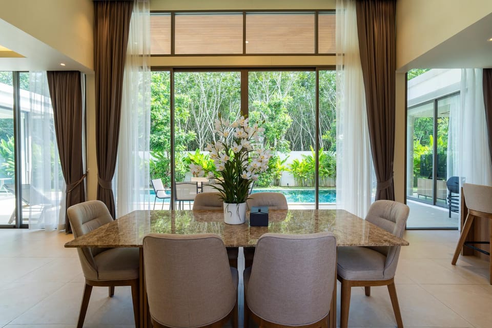 Ozone Campus Villa with Private Pool by Lofty Villa in Thep Krasatti