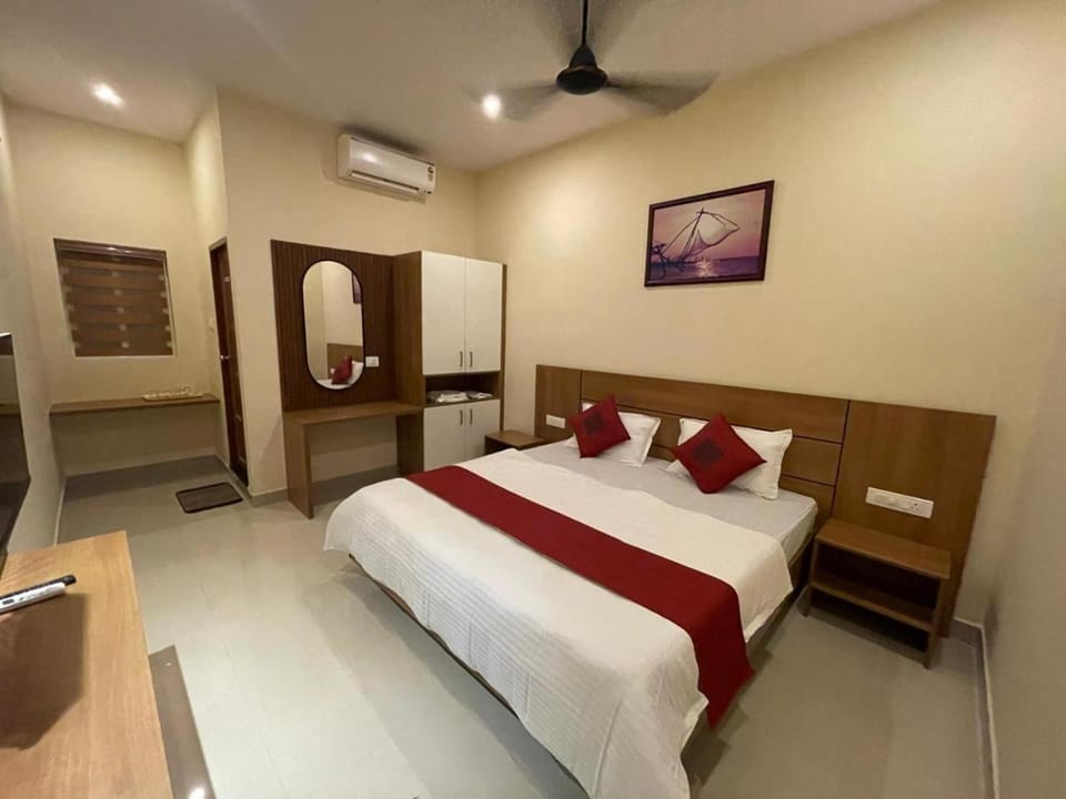 Bed, TV and multimedia, Photo of the whole room, Bedroom, wardrobe, air conditioner