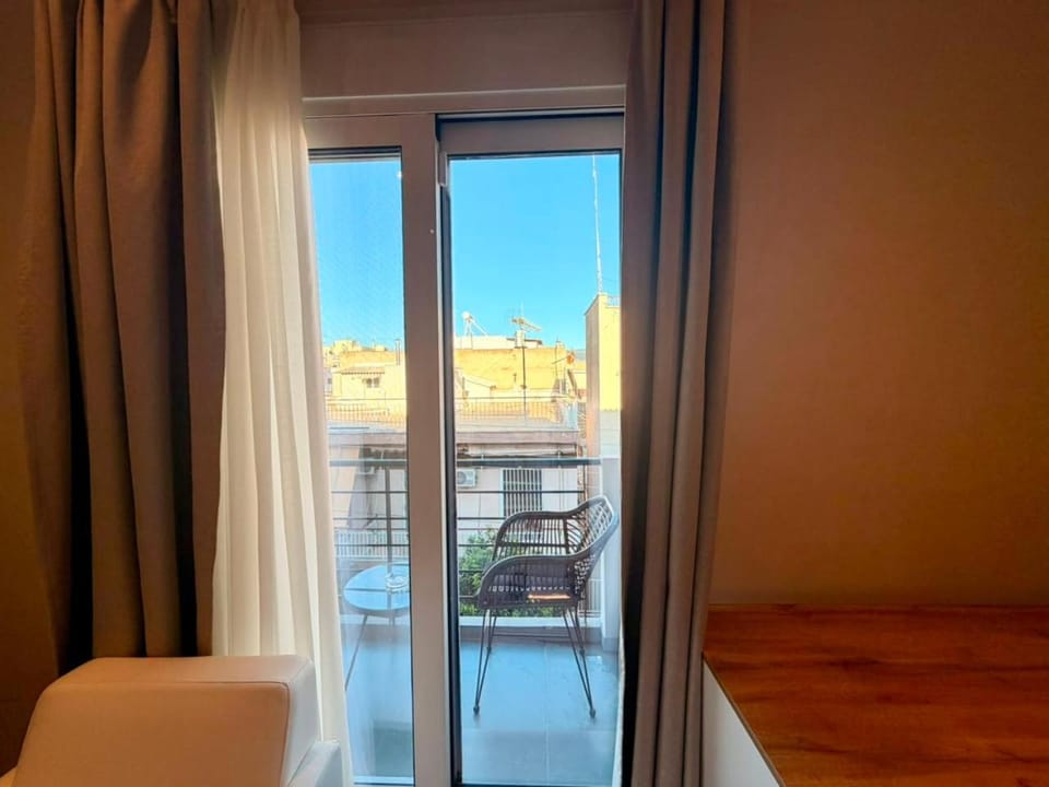 View (from property/room), Balcony/Terrace, Living room, Seating area