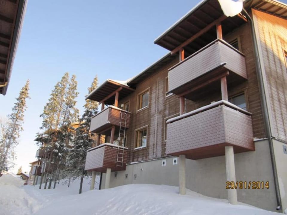 Property building, Day, Winter