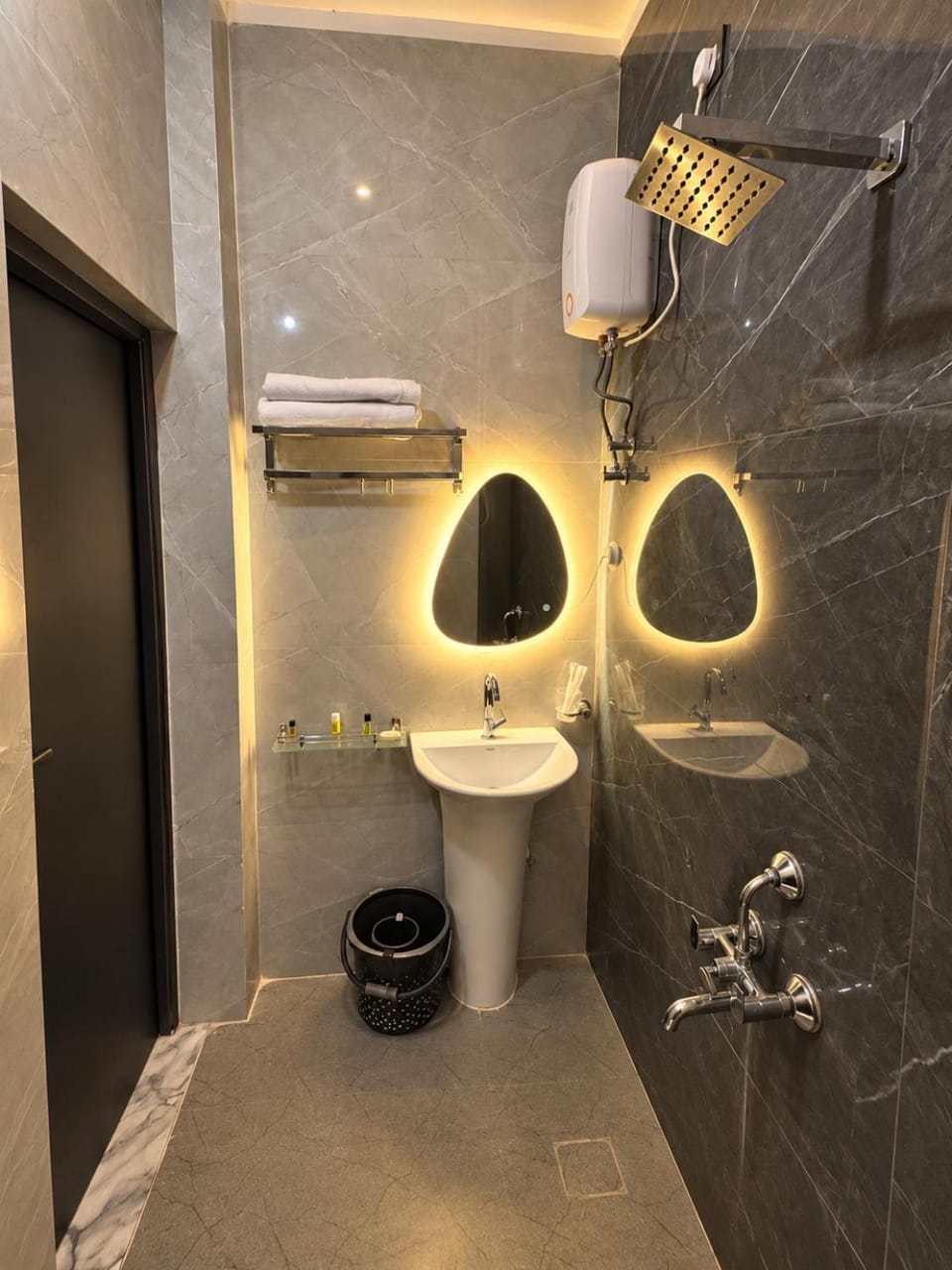 Shower, Toilet, Bathroom