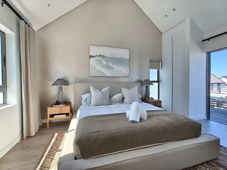 Boardwalk Hideaway 28 - Luxe 3BD Seaside Villa Villa in Plettenberg Bay