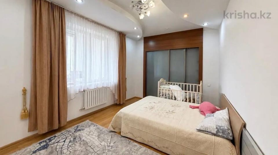 Cozy 3 room-apartment in the center of the city! Apartment in Almaty