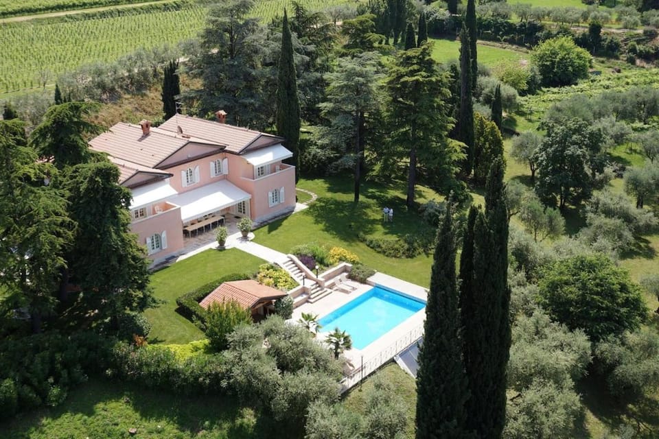 Villa Costasanti Luxury Holiday Villa Lake Garda Apartment in Lazise