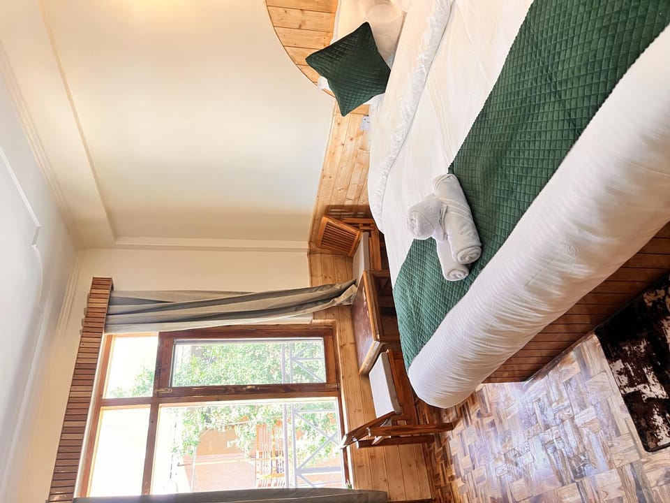 The Velvet Hills Manali Hotel in Manali