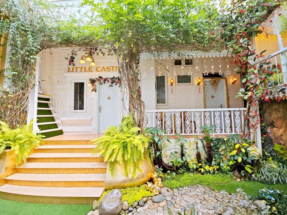 BIỆT THỰ DU LỊCH LÂU ĐÀI NHỎ, MANG HƠI ẤM TRONG LÒNG ĐÀ LẠt SỨC CHỨA 1 ĐẾN 30 KHÁCH Villa in Dalat