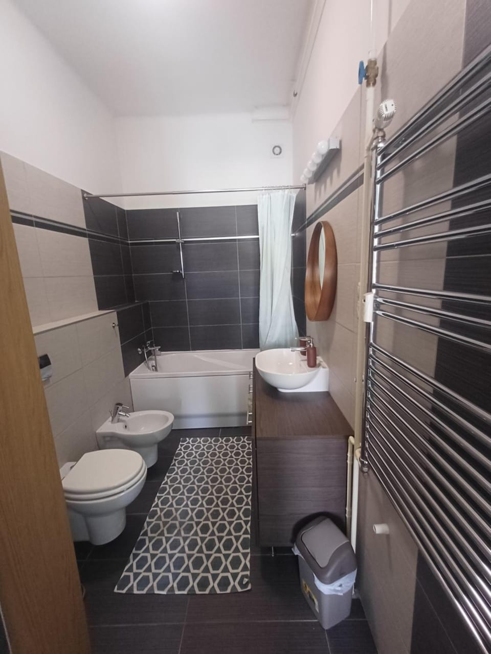 Toilet, Bathroom, bidet, towels