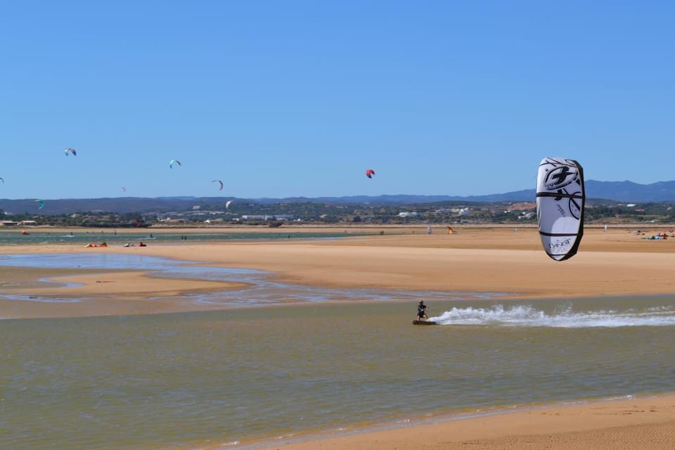 Nearby landmark, Spring, Off site, Day, Natural landscape, Activities, Beach, group of guests