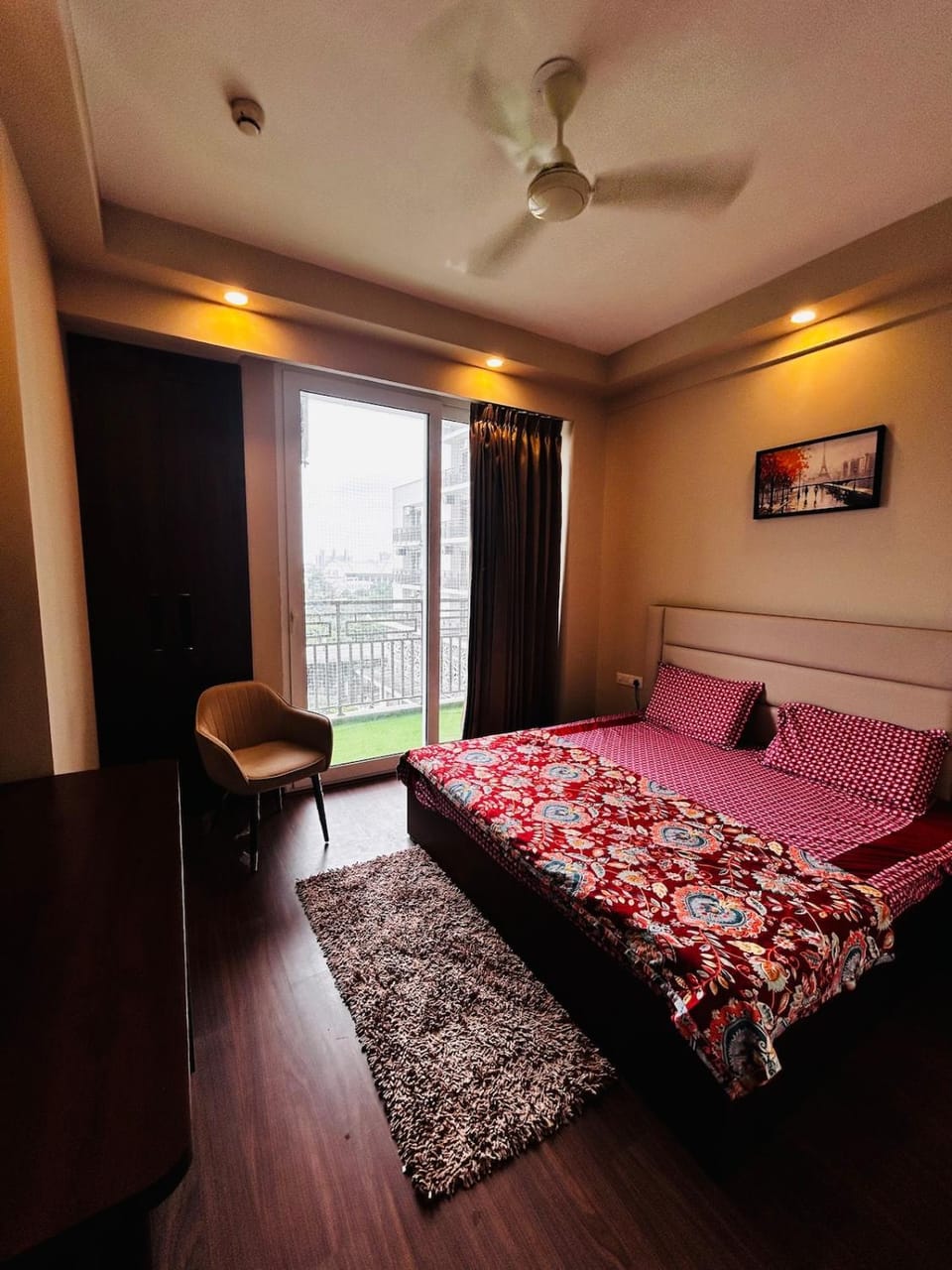 Premium Stay 10am to 7pm 8pm to 10am Apartment in Uttar Pradesh
