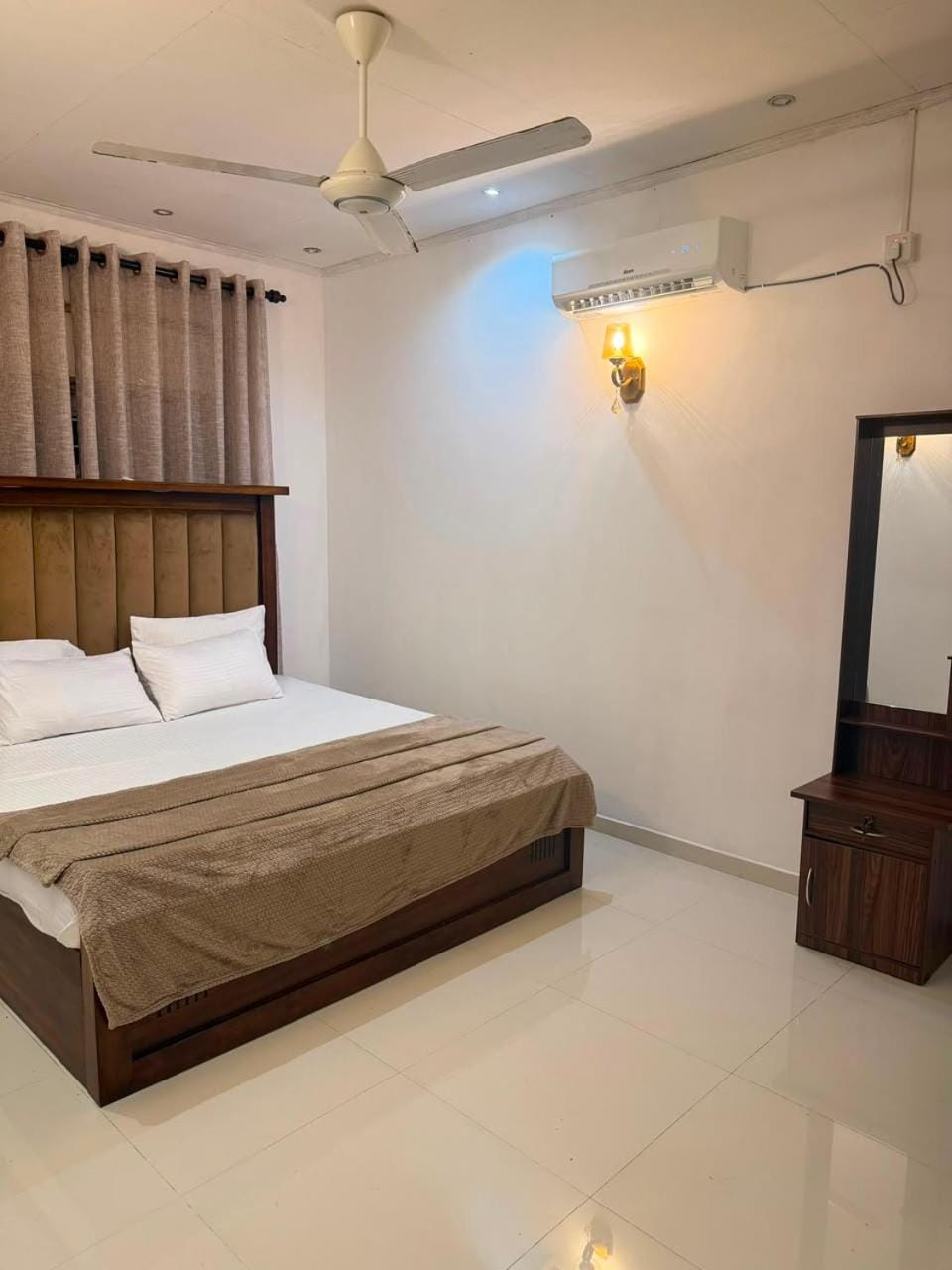 Crisen Villa Villa in Hikkaduwa