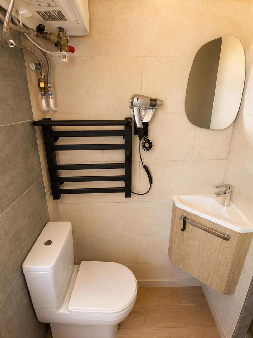 Shower, Toilet, Bathroom, hair dryier