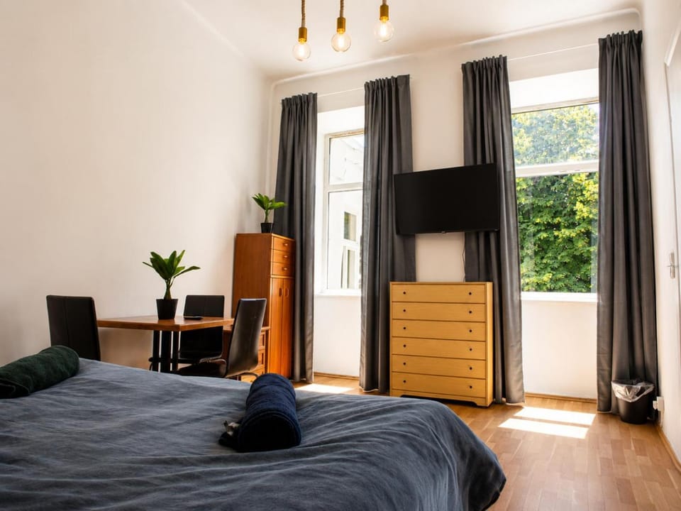 Bed, Bedroom