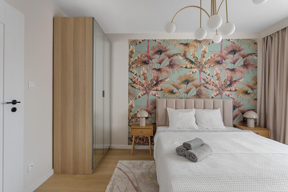 Bed, Photo of the whole room, Bedroom, towels, wardrobe