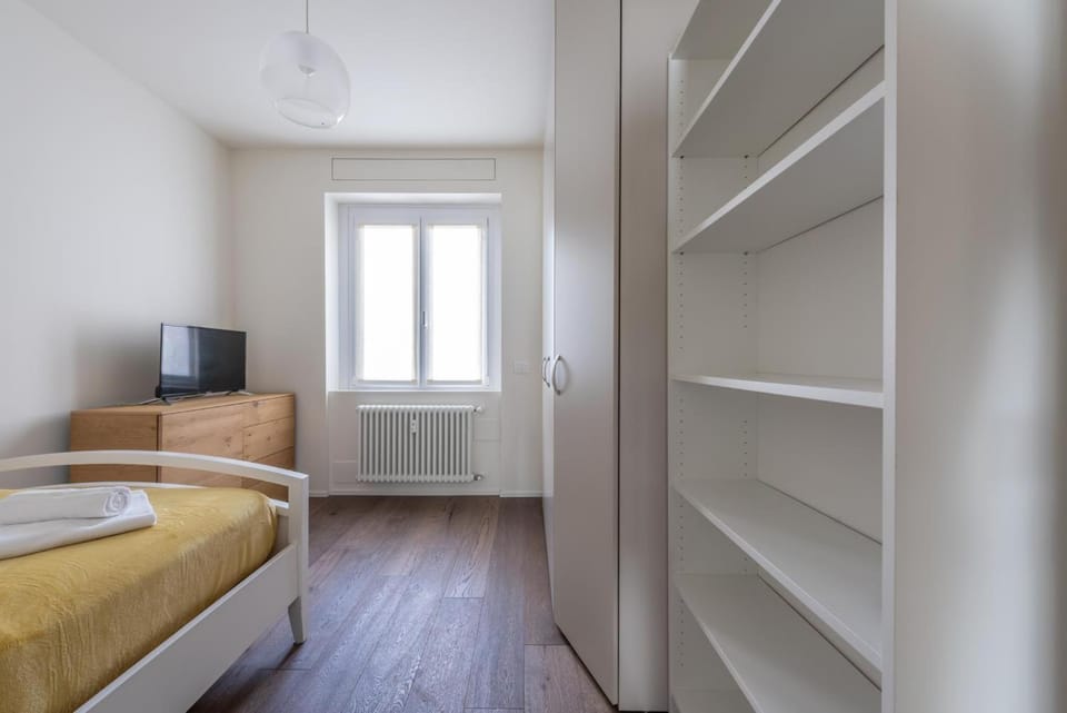 StayEasy Tunisia - Design & relax - walk to center Apartment in Milan