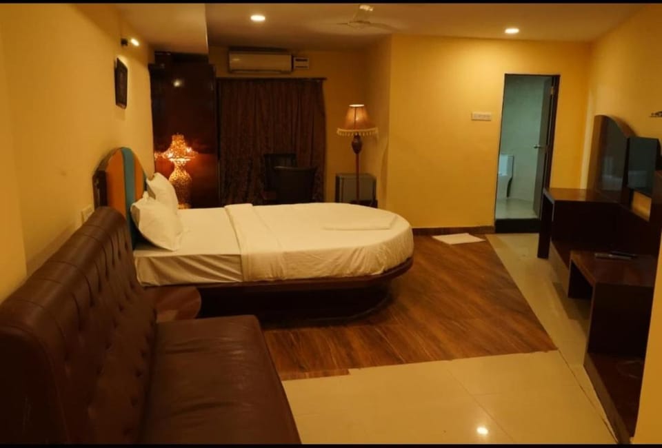 Hotel Grandeur ONV Grand Hotel in Hyderabad
