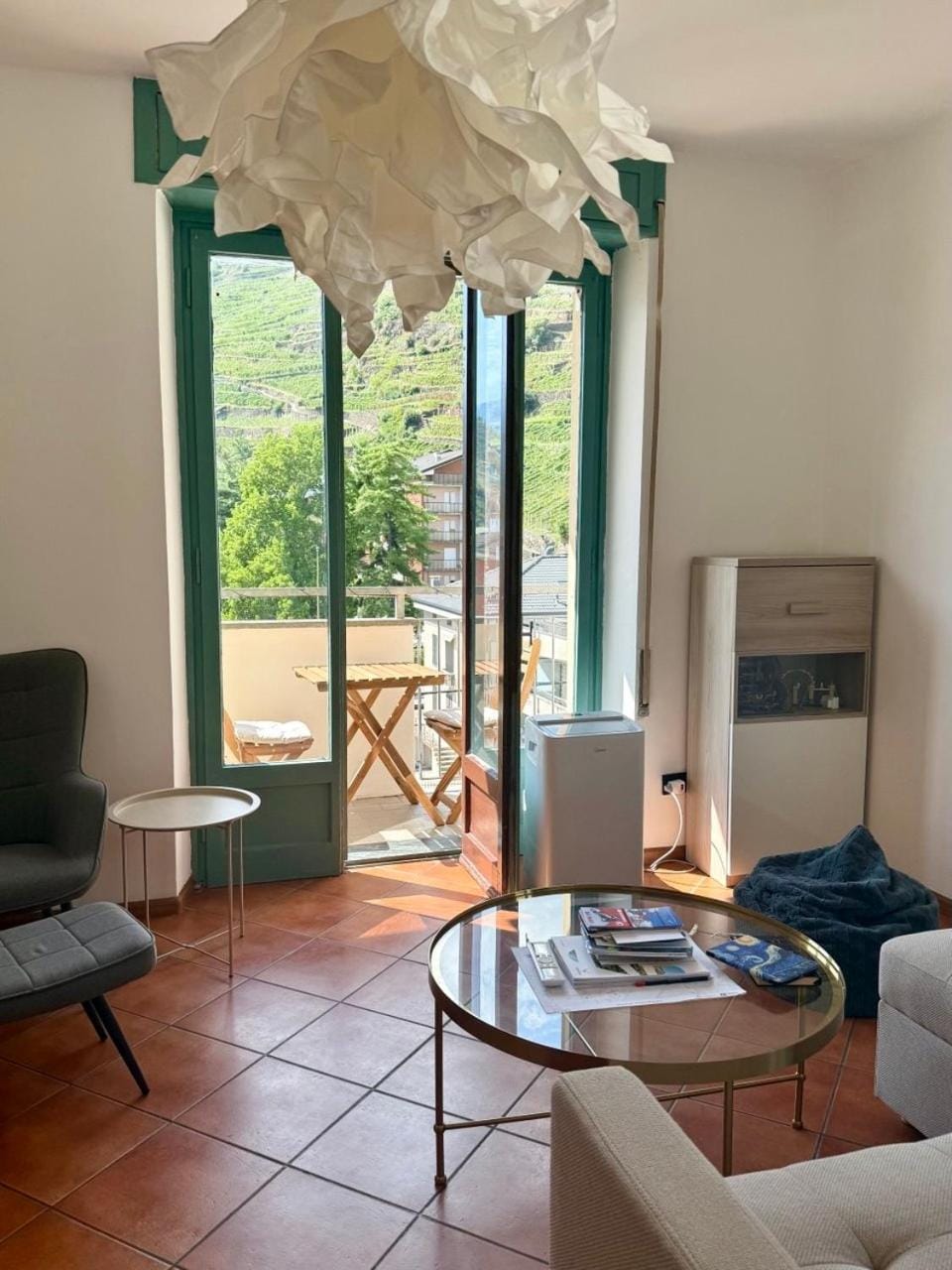 View (from property/room), Living room, Seating area