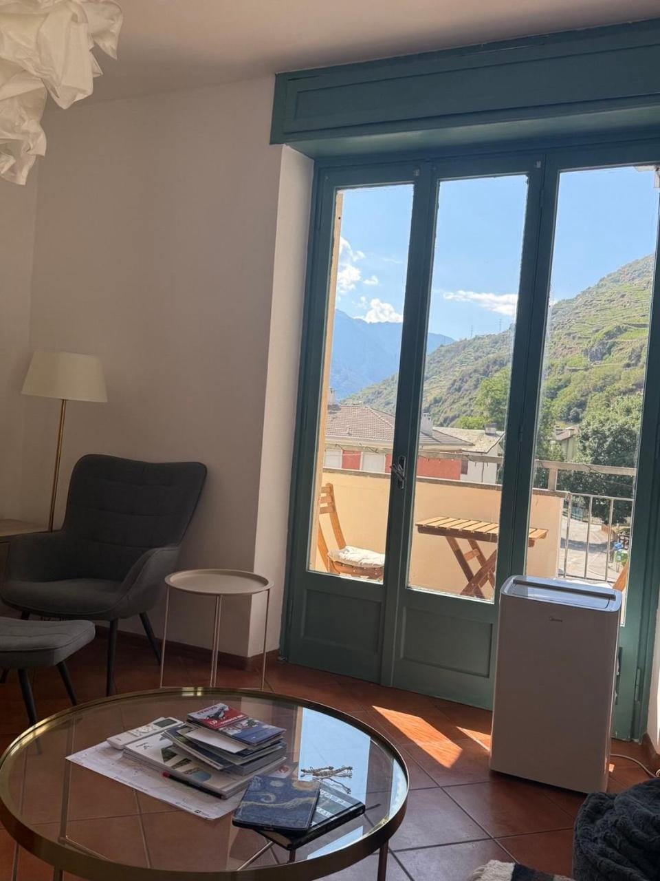 View (from property/room), Living room, Seating area