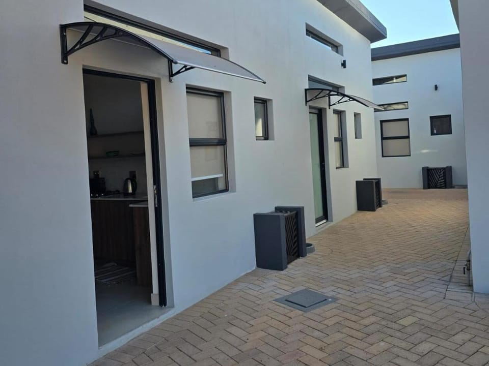 Abi Guesthouse Bed and Breakfast in North West, South Africa