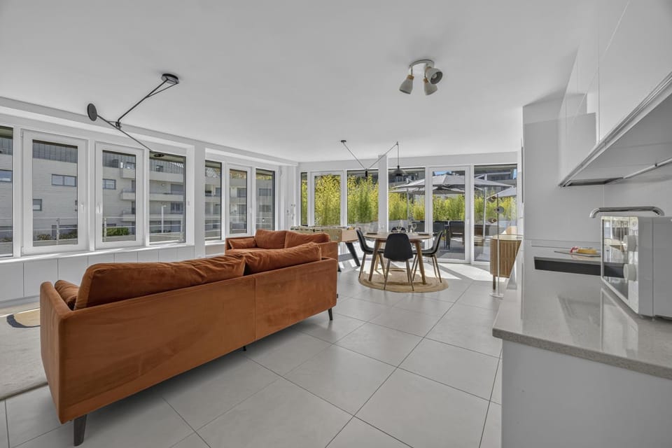 Communal lounge/ TV room, Living room