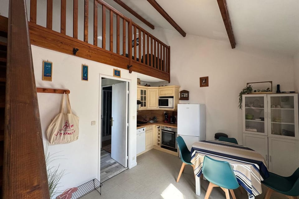 Duplex with terrace near beach Apartment in Normandy