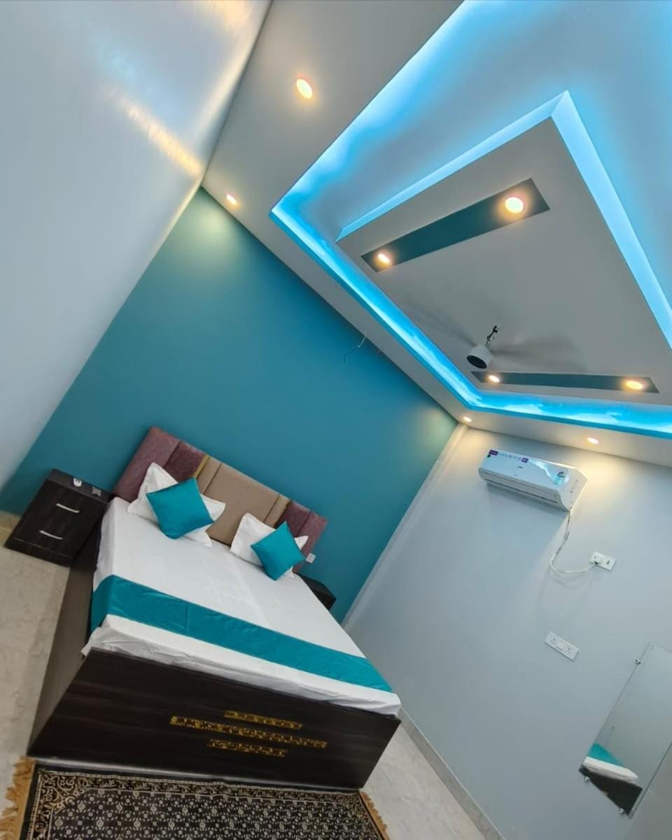 Shree R Palace Vacation rental in Uttar Pradesh