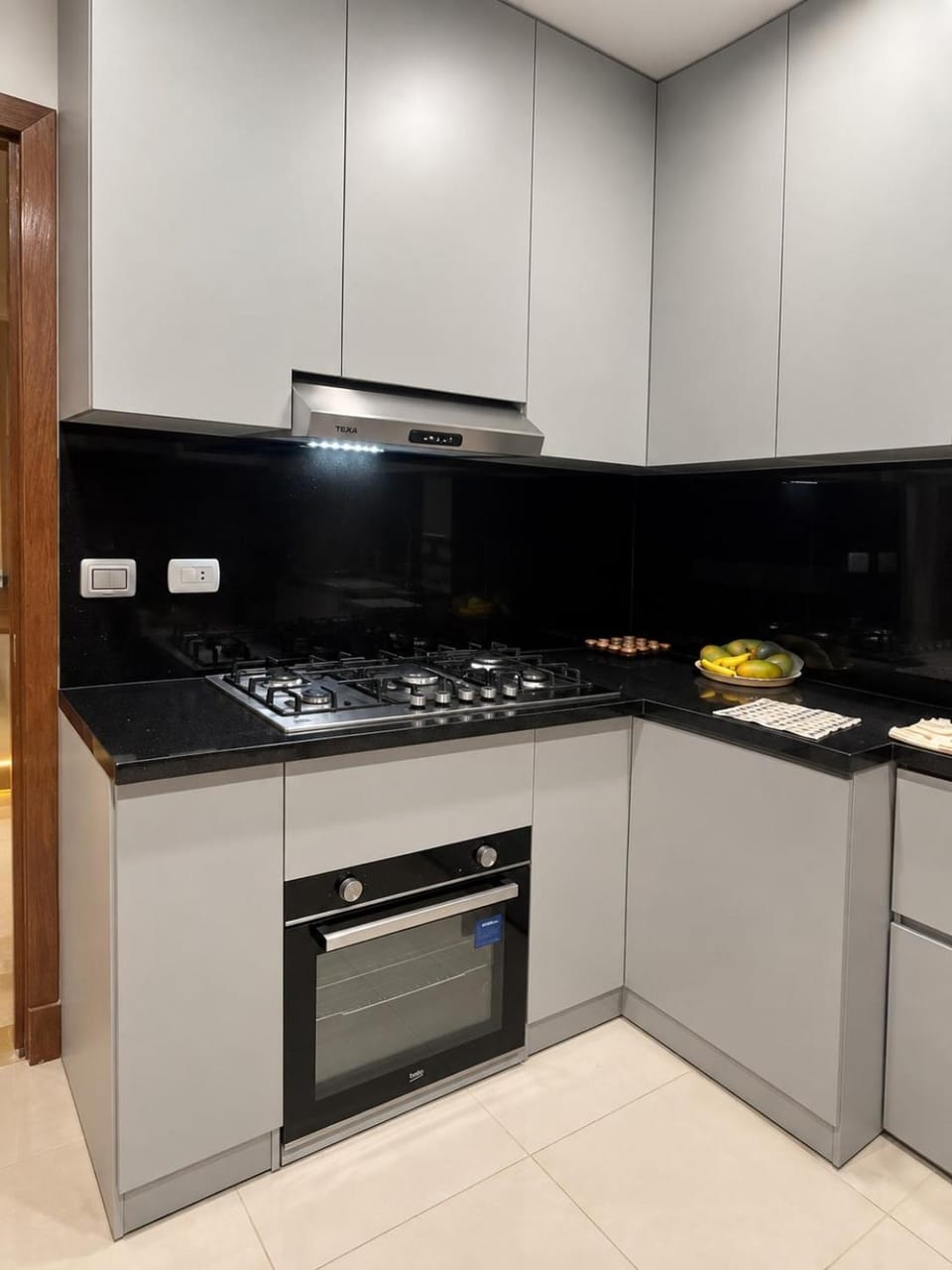 Kitchen or kitchenette, oven, stove