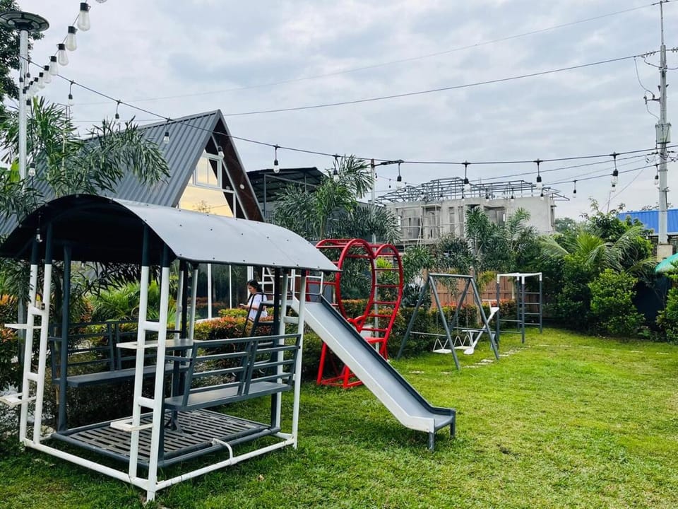 D'Luxe Garden Resort Apartment in Calabarzon