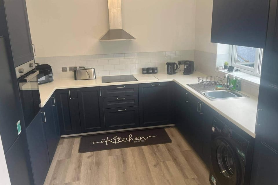 The 139 Sleeps 5 - Garden - Free Parking House in Hastings