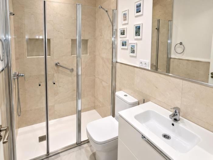 Cerrajeria Elegante alojamiento junto a Sierpes y el Centro Histórico Apartment in Seville