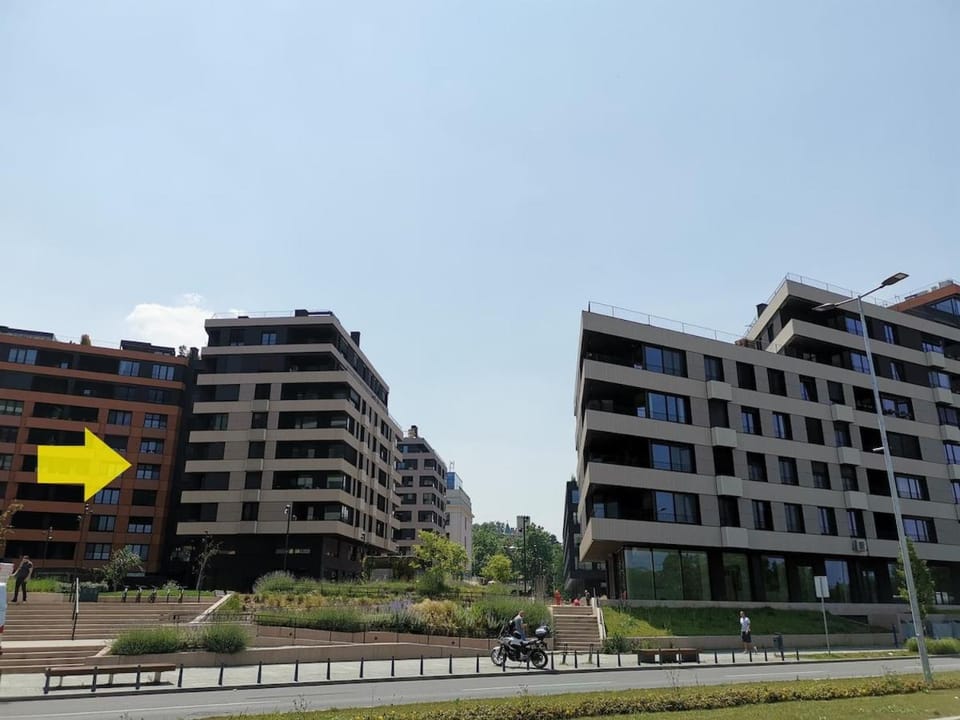 Danube River View Lounge 4 with Garage, K District Apartment in Belgrade