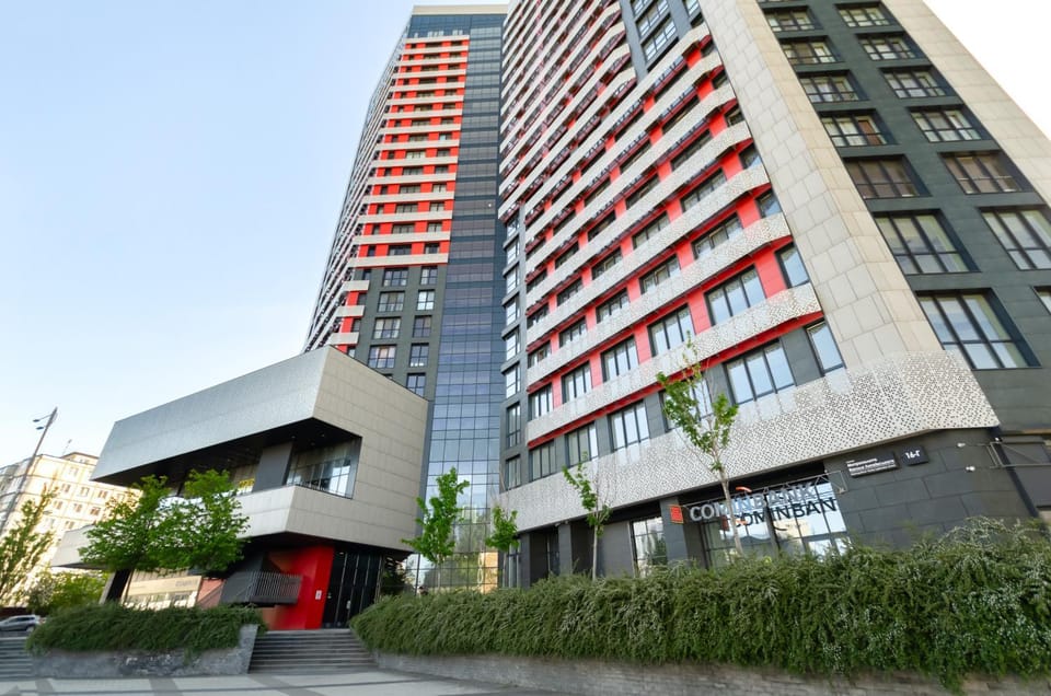 Property building, Day