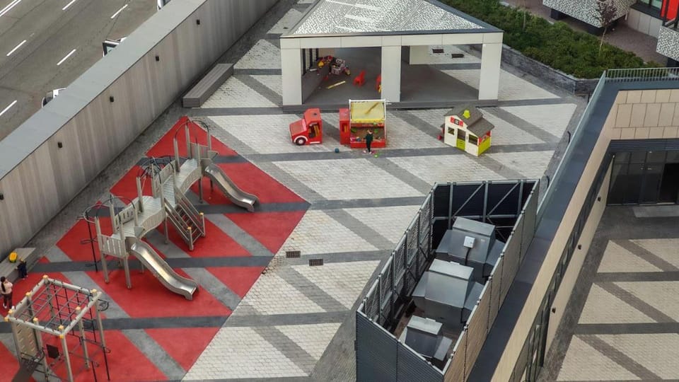 Day, Children play ground