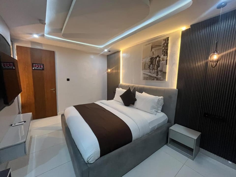 Bed, Photo of the whole room, Bedroom, wardrobe