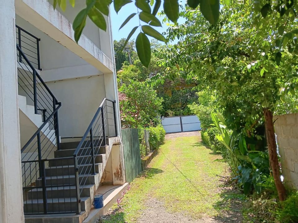 The Snug Stay Bed and Breakfast in Galle