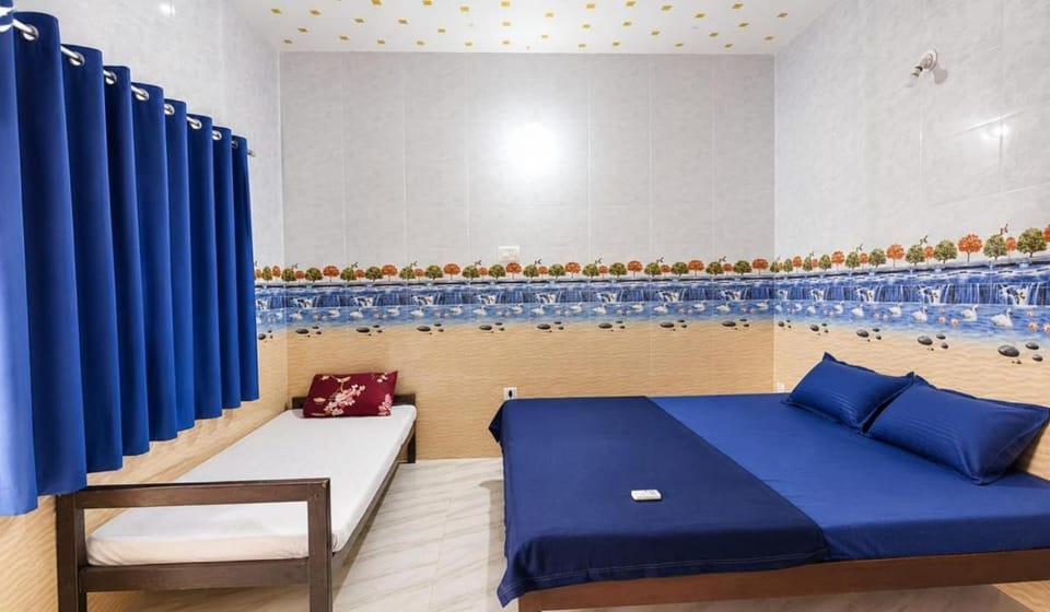 Blue Vibe Guest House Bed and Breakfast in Baga