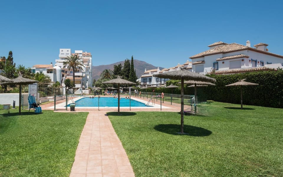 Selecta Estepona Sunrise Apartment in Costa del Sol