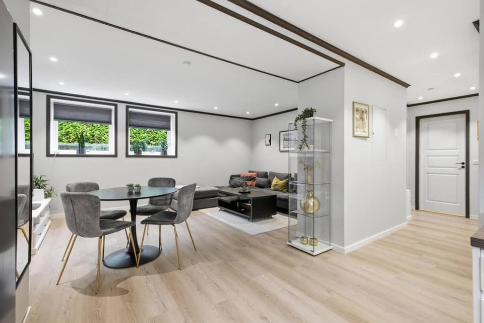 Fin leilighet sentralt i byen 2 soverom 4 sengeplasser Apartment in Viken, Norway