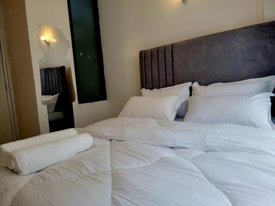 Luxore Kenyatta terminal Bed and Breakfast in Nairobi County