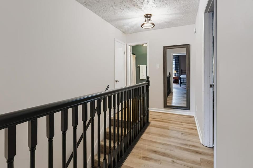 Shepard's Lodge - families and pets welcome! House in Indianapolis